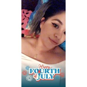 Meet your Posher, Marcela